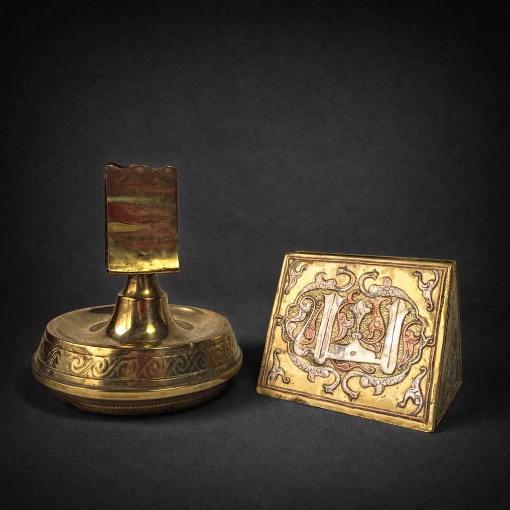 Artículos de la mesa de fumar de Julio C. Grauert, ca. 1925 Artículos de la mesa de fumar de Julio C. Grauert, ca. 1925