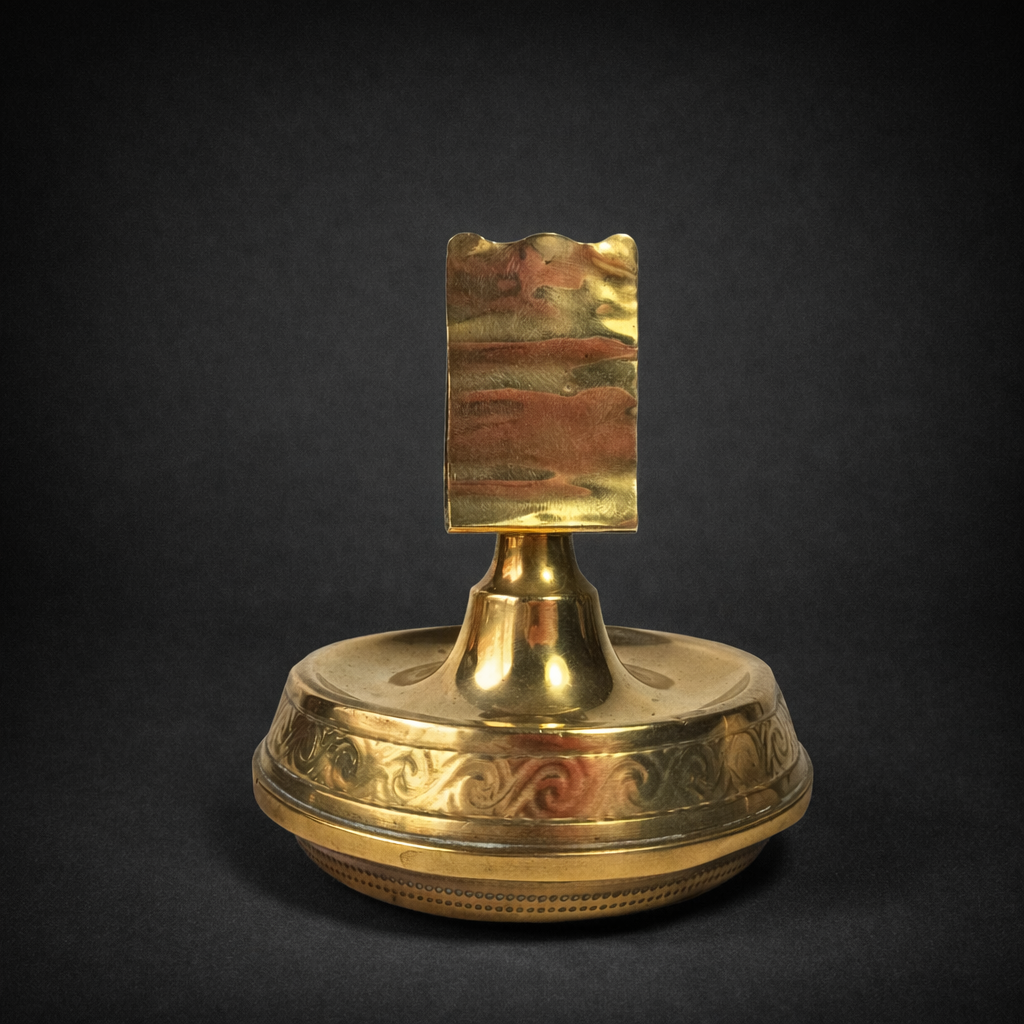 Artículos de la mesa de fumar de Julio C. Grauert, ca. 1925 Artículos de la mesa de fumar de Julio C. Grauert, ca. 1925