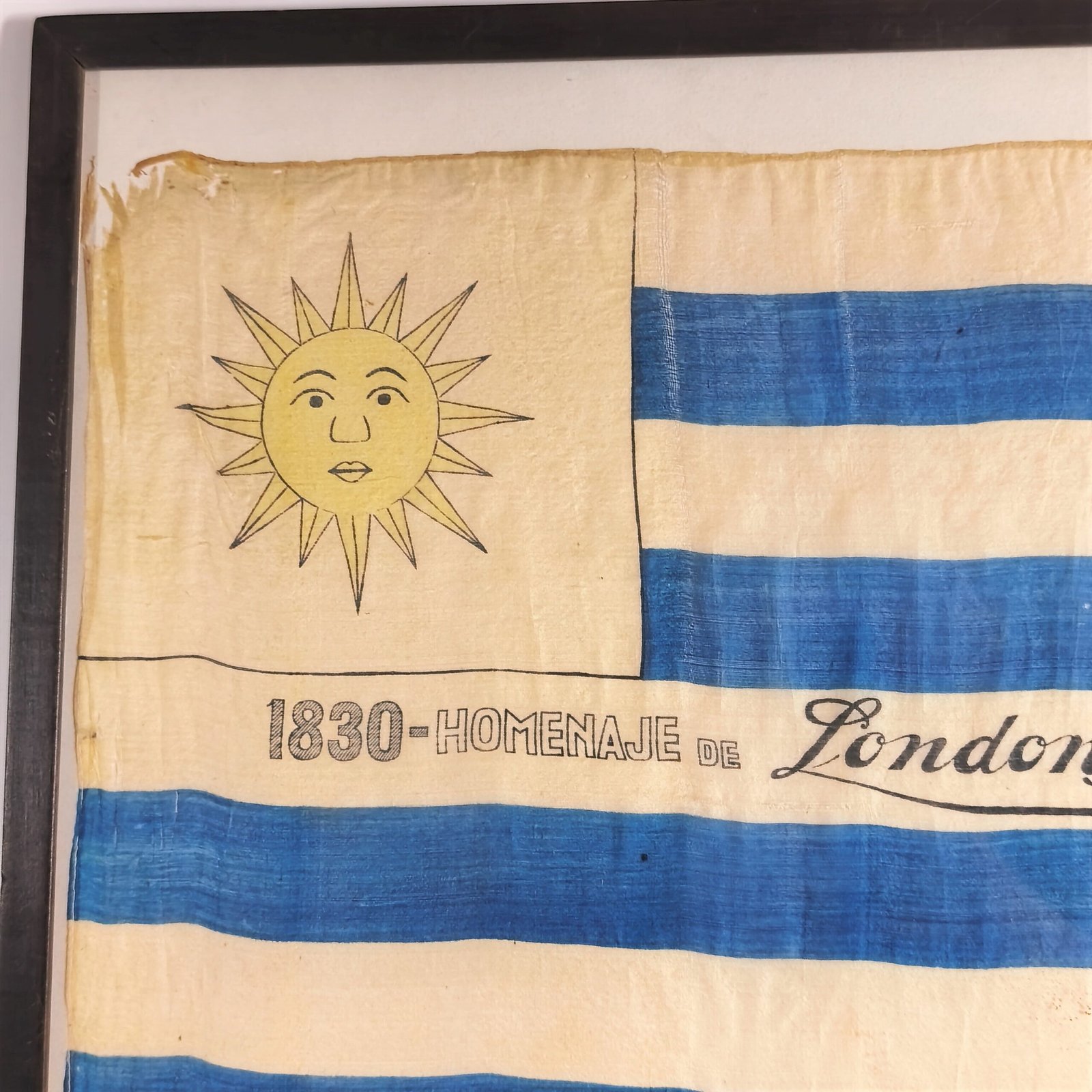 Bandera conmemorativa del Centenario de la Constitución – London París, 1930. Bandera conmemorativa del Centenario de la Constitución – London París, 1930.