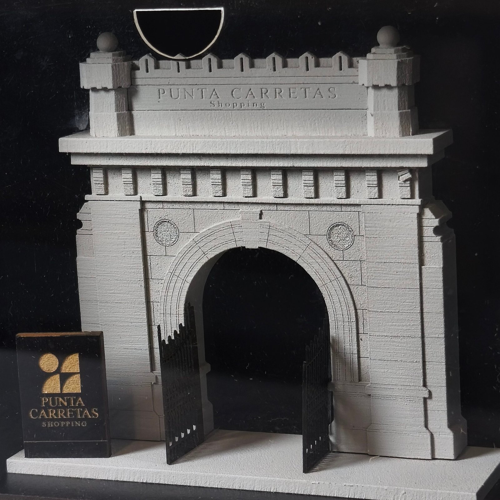 Recuerdo inaugural del Punta Carretas Shopping, 1994. Recuerdo inaugural del Punta Carretas Shopping, 1994.