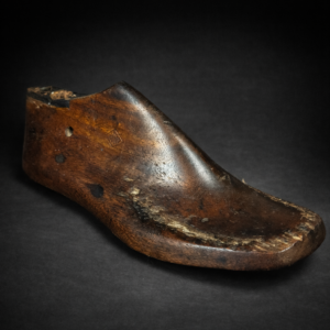 Inicio Horma de zapatero “Bono” talla 36. Circa 1940.