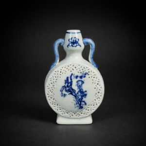 Inicio Botellón chino de porcelana azul y blanco. Circa siglo XX.