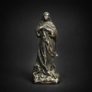 Inicio Figura religiosa Virgen María en metal. Circa 1900.