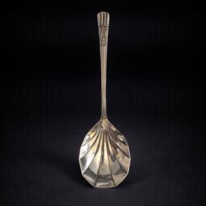 Inicio Cuchara inglesa antigua bañada en plata. Circa 1900.