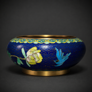 Cuenco oriental cloisonné floral. Ca. 1950.