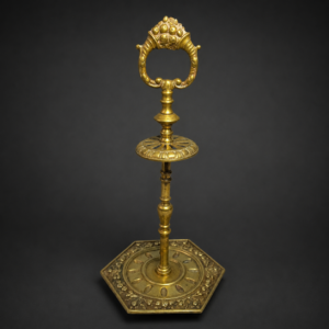 Soporte alemán para 12 cubiertos. Ca. 1900.