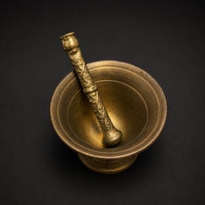 Pequeño mortero en bronce con diseño decorativo, ca. 1800. Pequeño mortero en bronce con diseño decorativo, ca. 1800.