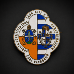 Prendedor peregrinación Jubileo Pontificio Uruguay, ca. 1902.