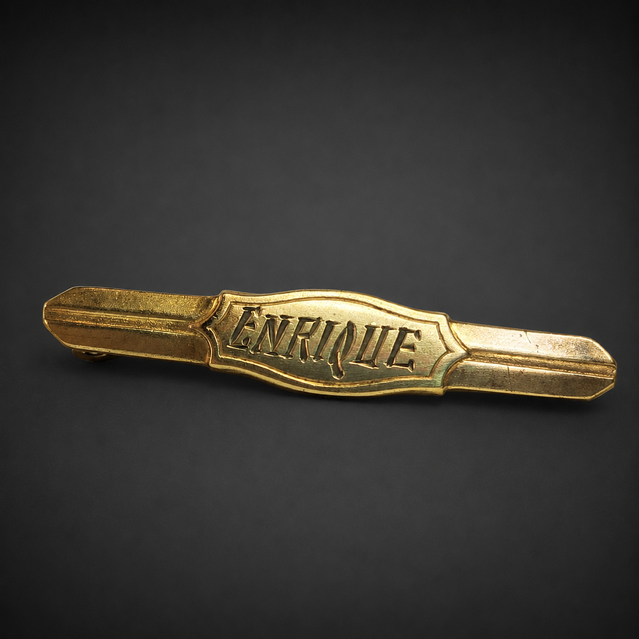 Prendedor antiguo de bebé “Enrique”, ca. 1920. Prendedor antiguo de bebé “Enrique”, ca. 1920.