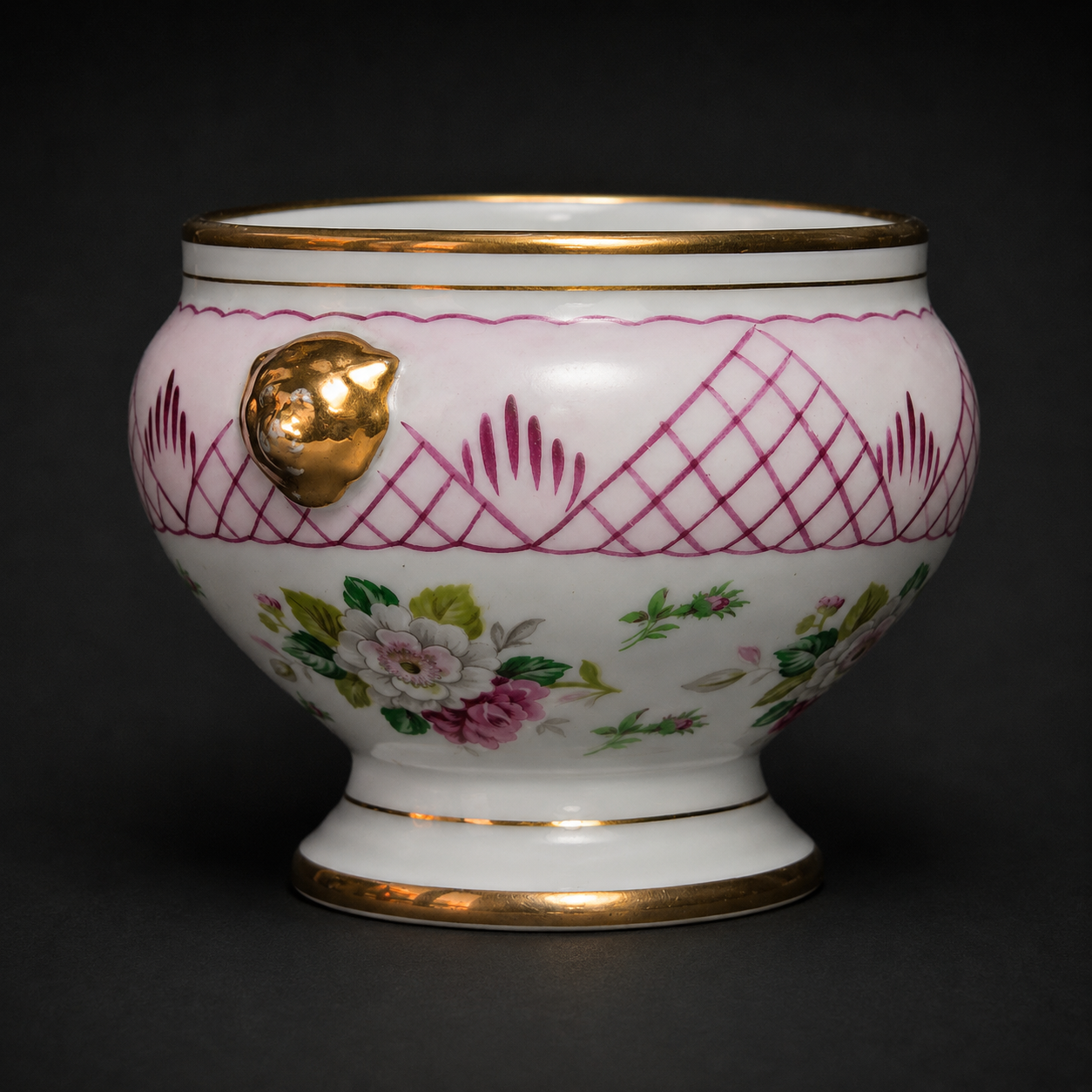Bombonera Real de San Carlos Bavaria, ca. 1910. Bombonera Real de San Carlos Bavaria, ca. 1910.