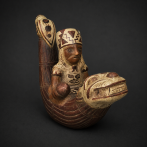 Figura andina en embarcación ceremonial, ca. 1970.