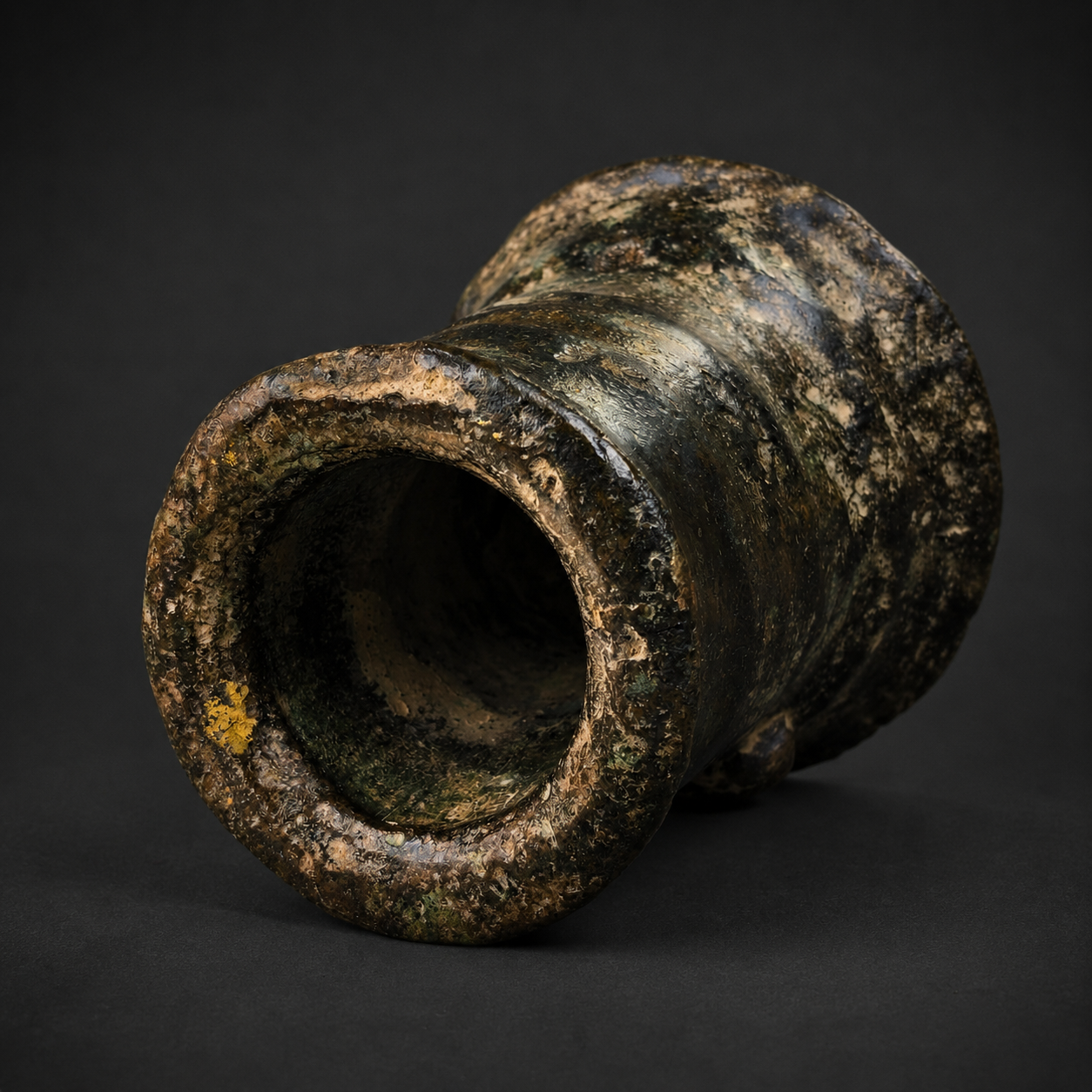 Camareta de señales en bronce macizo, ca. siglo XVIII. Camareta de señales en bronce macizo, ca. siglo XVIII.