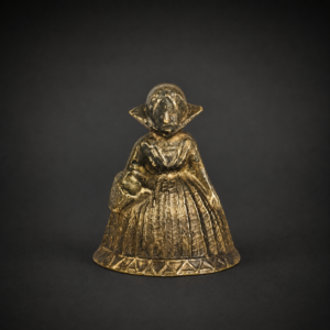 Campana inglesa tipo lady bell en bronce, ca. 1880.
