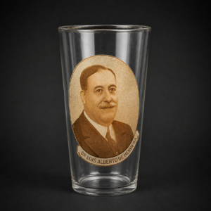Vaso con retrato de Luis Alberto de Herrera, ca. 1930.