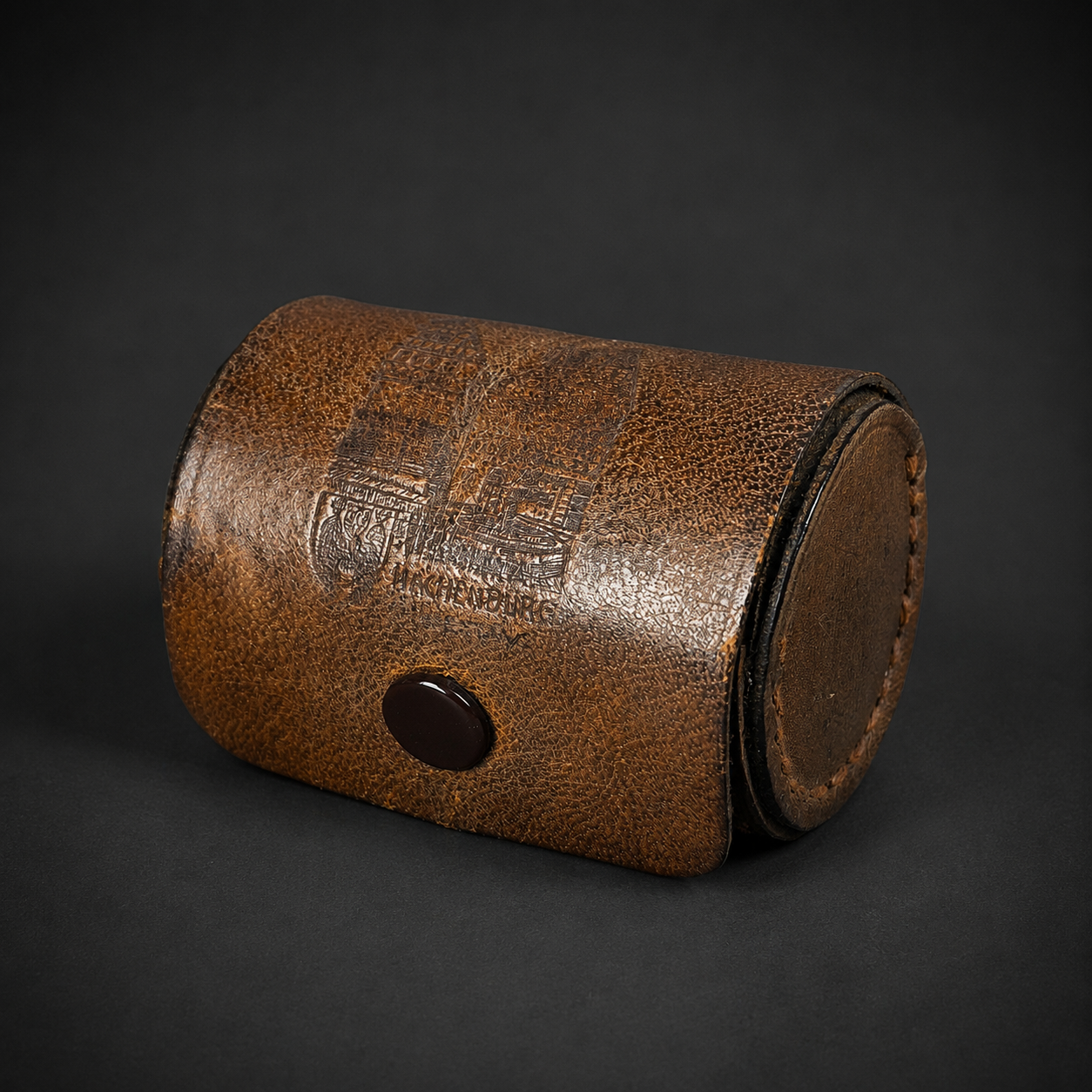 Juego de vasos de viaje alemanes con estuche, ca. 1950. Juego de vasos de viaje alemanes con estuche, ca. 1950.