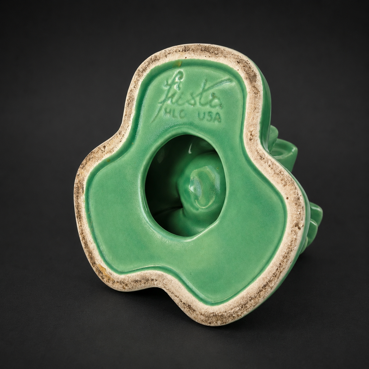 Candelero Fiesta verde jade de Homer Laughlin, ca. 1940. Candelero Fiesta verde jade de Homer Laughlin, ca. 1940.