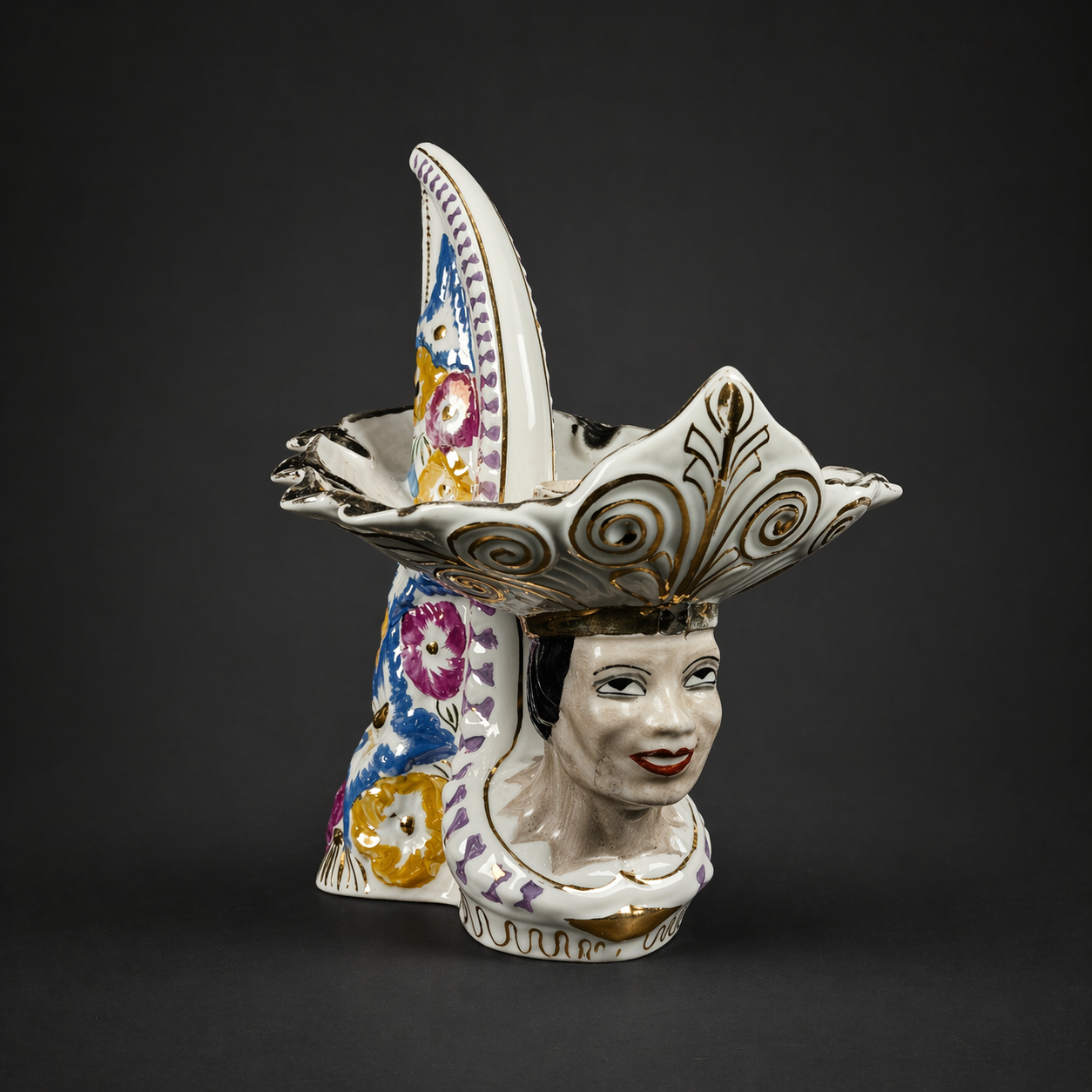 Cenicero-florero de porcelana Santana Pedreira, ca. 1960. Cenicero-florero de porcelana Santana Pedreira, ca. 1960.