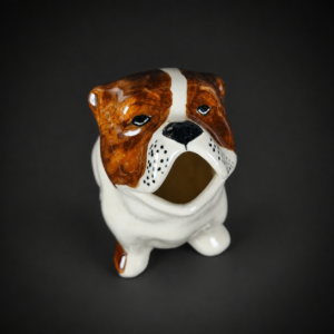 Carocero en forma de bulldog de cerámica, ca. 1950.