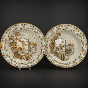 Pareja de platos ingleses Ridgways Devonshire, ca. 1880.
