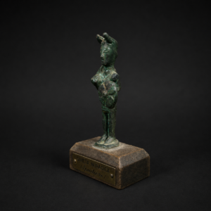 Figura de guerrero nurágico en bronce, ca. siglo IX a. C.