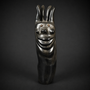 Escultura africana en ébano macizo, ca. 1950–1970.