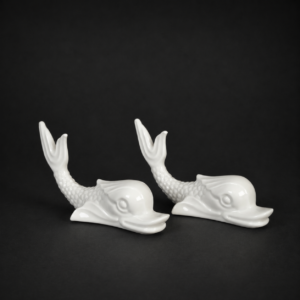 Inicio Apoyacubiertos de porcelana Verbano con delfines, ca. 1950.