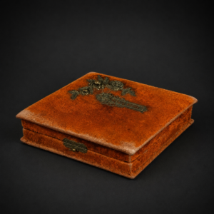 Elegante estuche de tocador en terciopelo, ca. fines del siglo XIX.