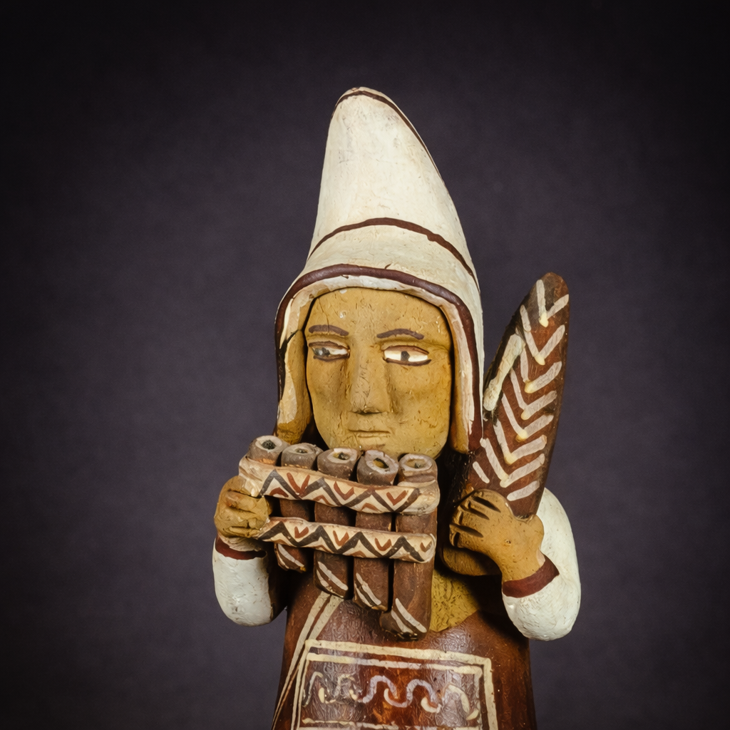 Figura andina en cerámica policromada, mediados del siglo XX. Figura andina en cerámica policromada, mediados del siglo XX.