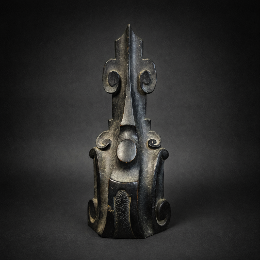 Ornamento tallado para mueble, ca. 1900. Ornamento tallado para mueble, ca. 1900.