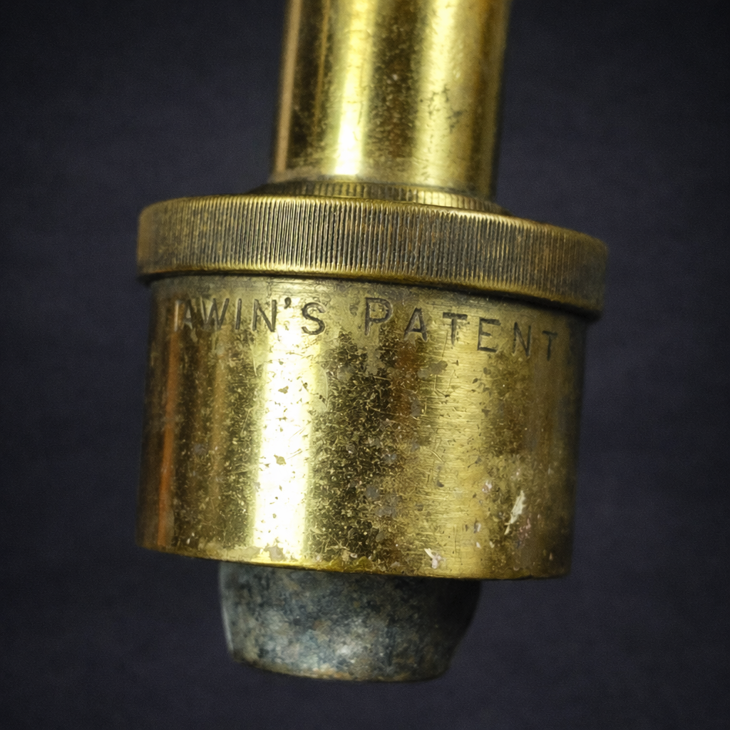Pico de manguera industrial en bronce, ca. 1887. Pico de manguera industrial en bronce, ca. 1887.
