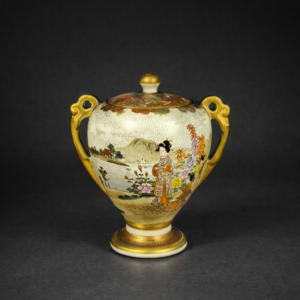 Pequeño potiche Satsuma japonés, ca. 1920.