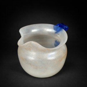 Jarra globular de vidrio estilo romano, ca. 1950.