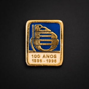 Pin conmemorativo BROU 100 años, ca. 1996.
