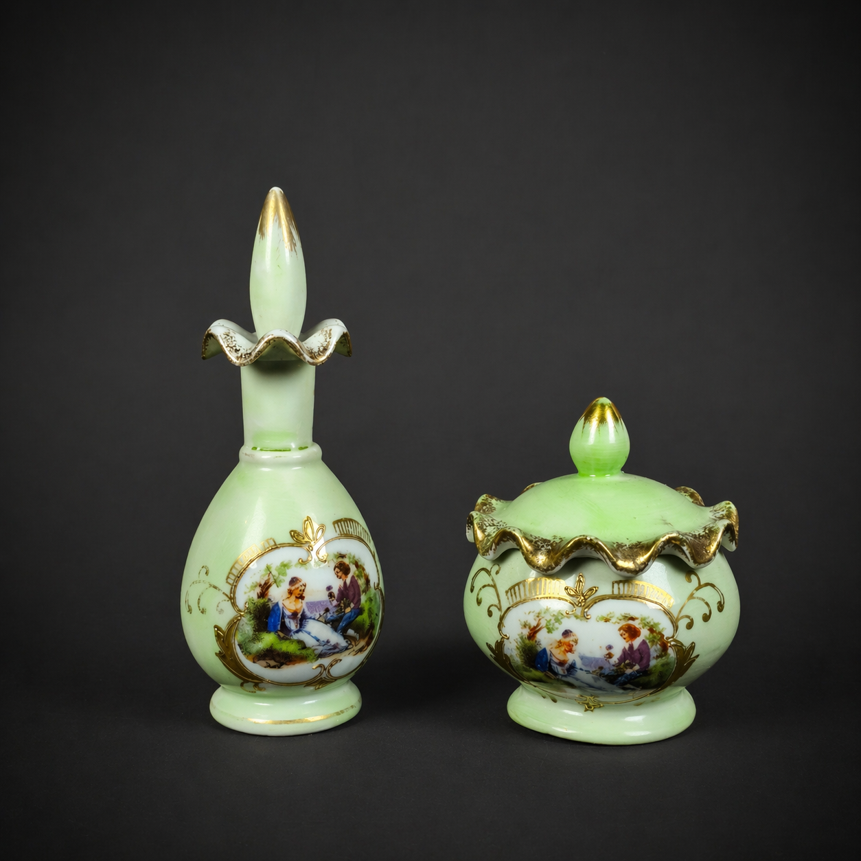 Set de tocador en porcelana bávara, ca. 1950. Set de tocador en porcelana bávara, ca. 1950.