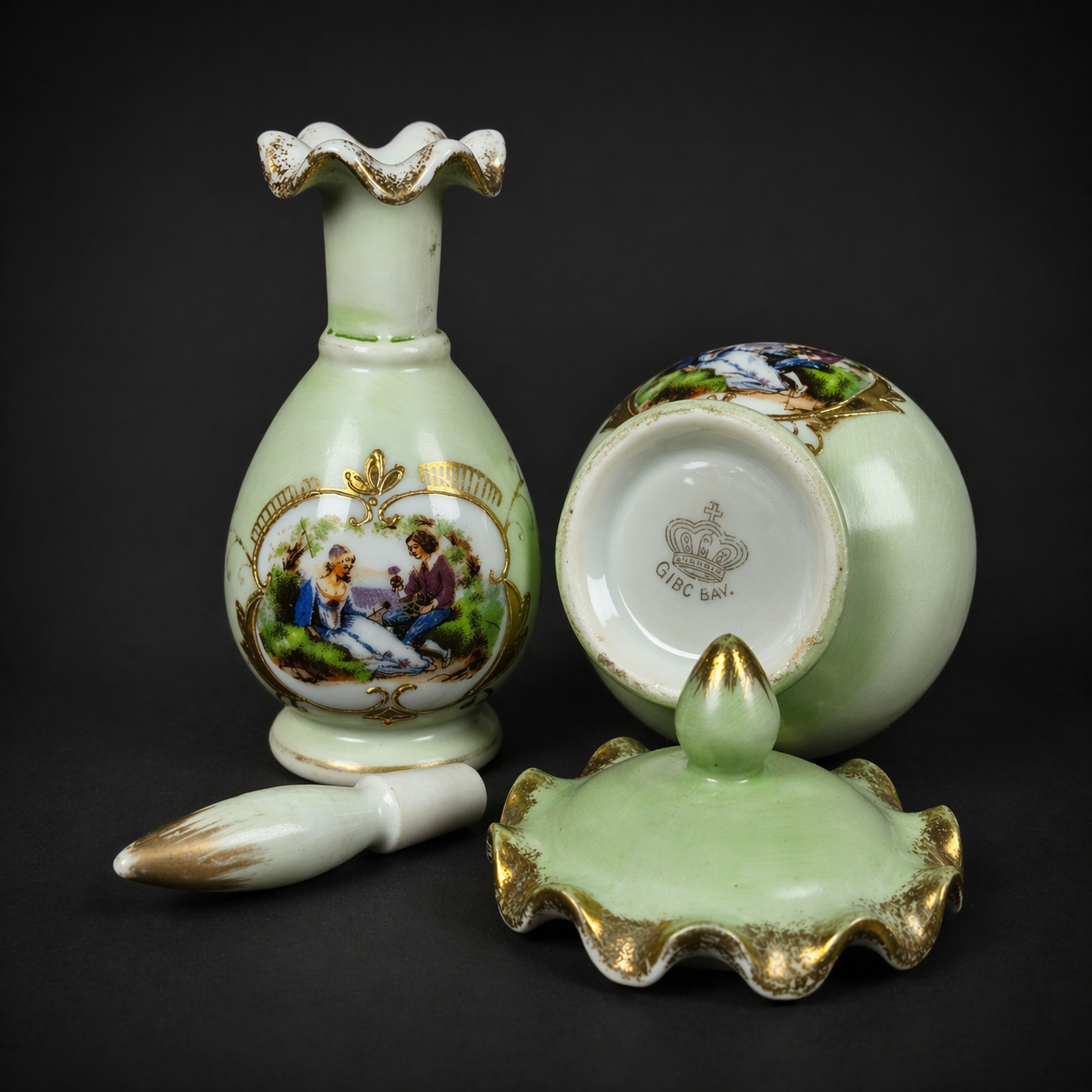 Set de tocador en porcelana bávara, ca. 1950. Set de tocador en porcelana bávara, ca. 1950.