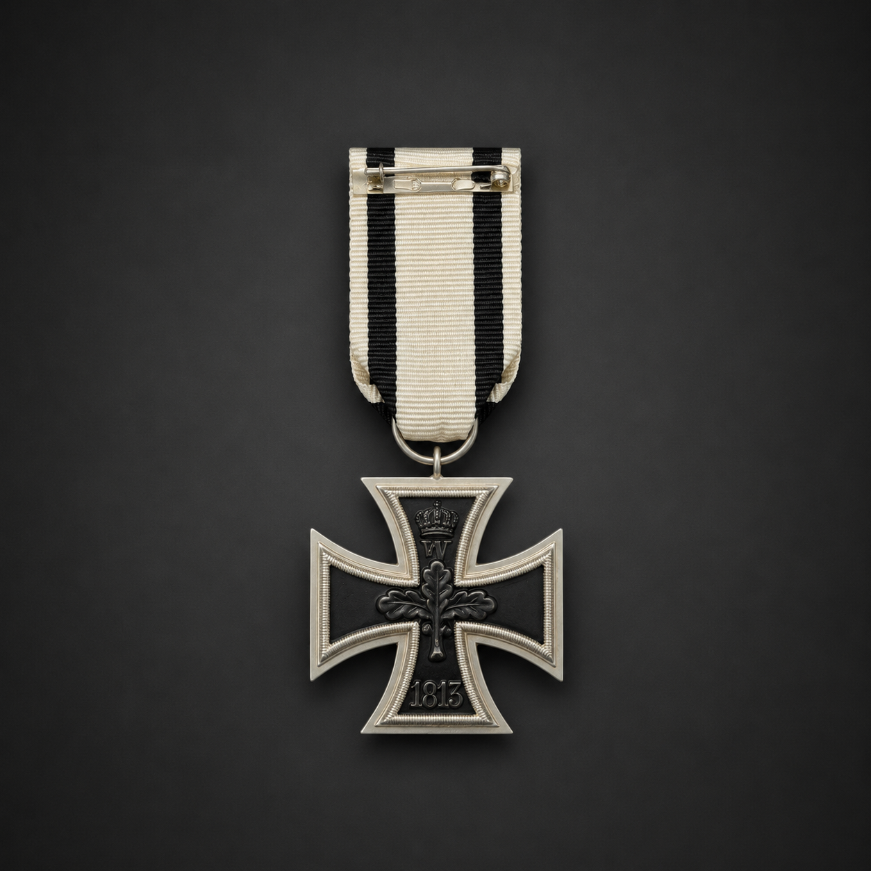 Cruz de Hierro alemana de segunda clase, ca. 1914. Cruz de Hierro alemana de segunda clase, ca. 1914.