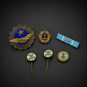 Lote de insignias militares uruguayas, ca. 1960.