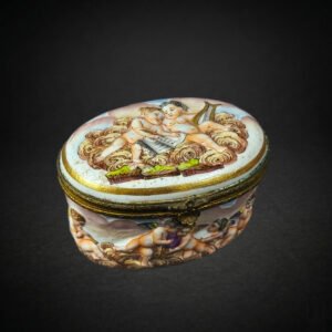 Cofre alhajero Capodimonte en porcelana, ca. 1950.