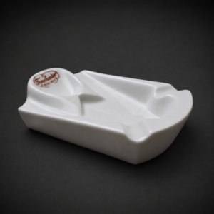 Cenicero publicitario Tannhäuser de porcelana, ca. 1950.